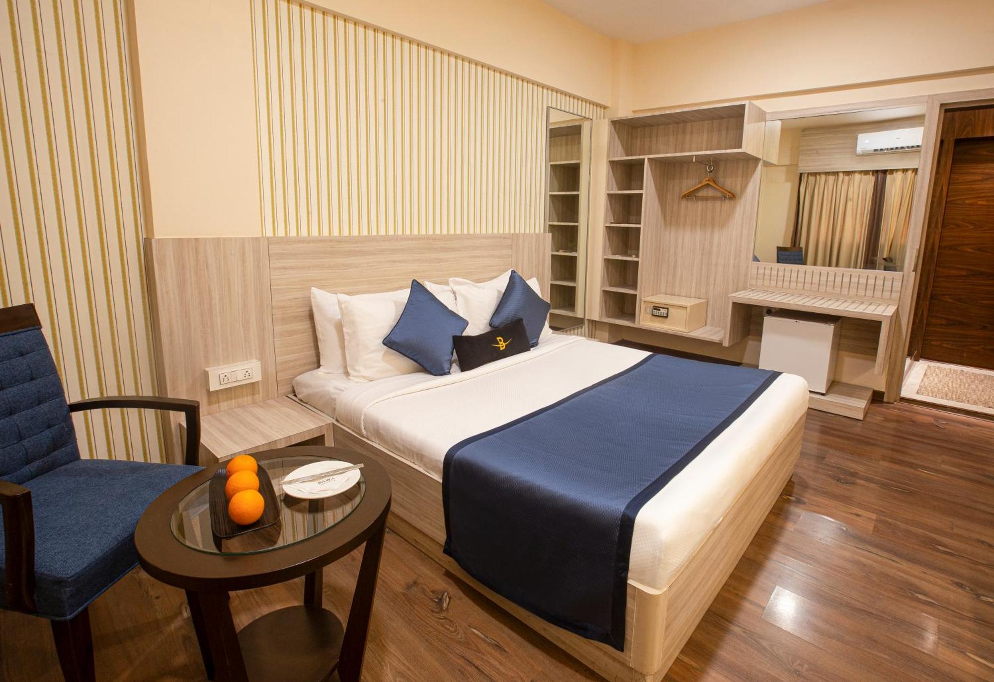 Hotel Bawa Regency — Photos 1
