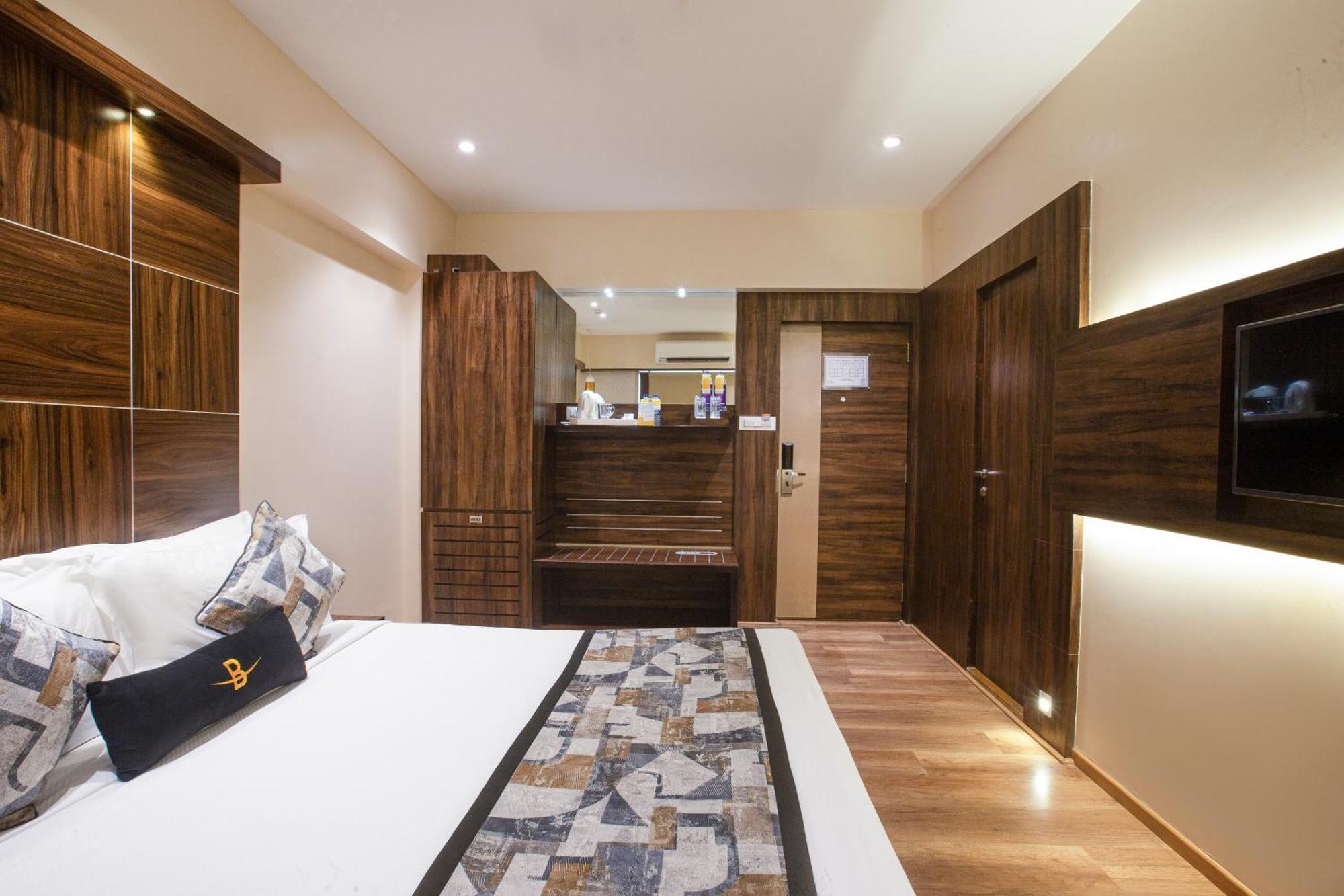Hotel Bawa Regency, Mumbai